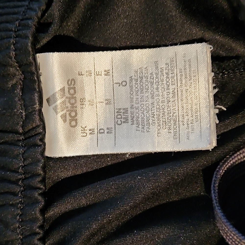 Adidas shorts - Picture 4 of 4